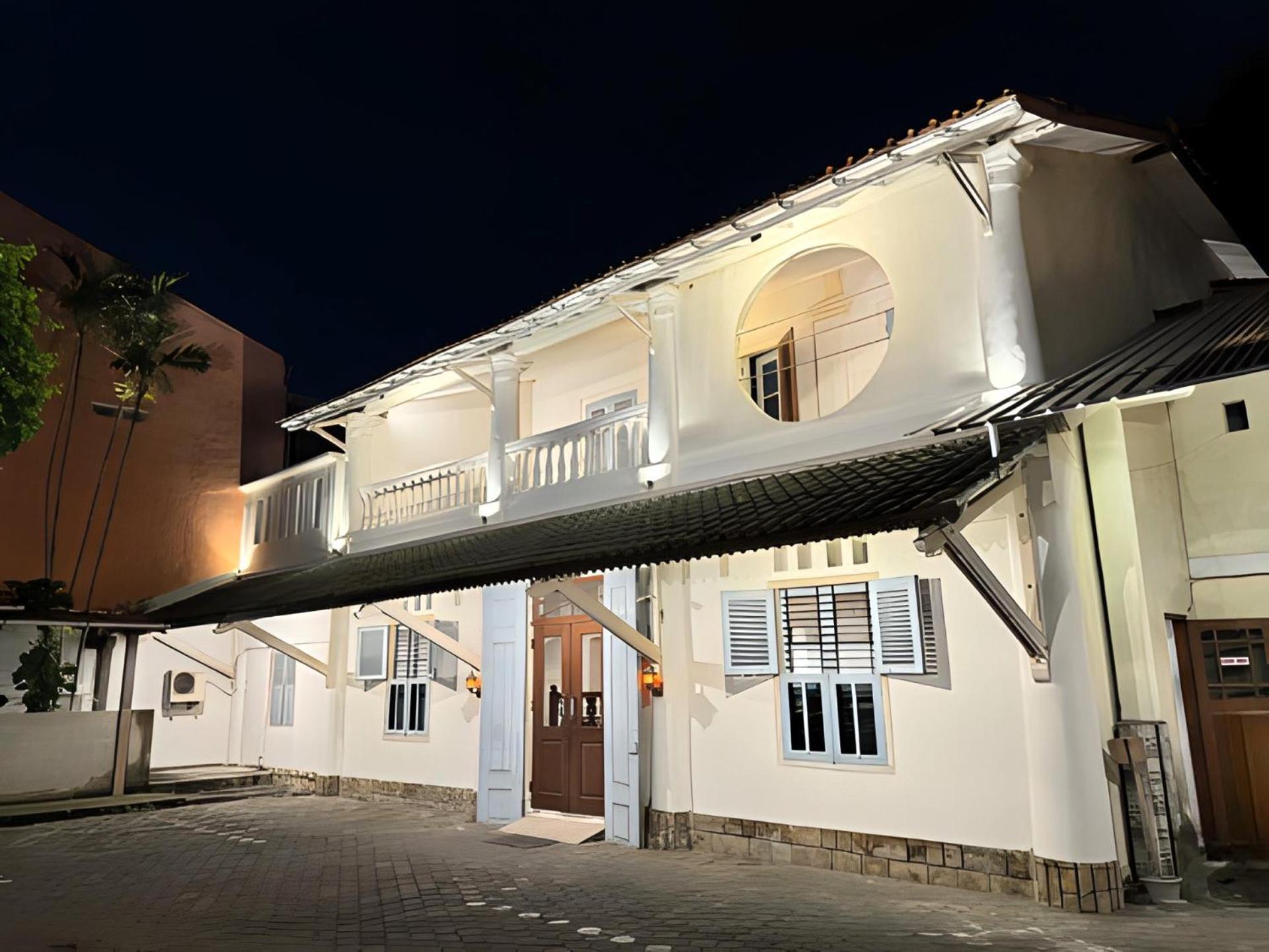 The Raden Patah Heritage Kota Lama Semarang Exterior photo